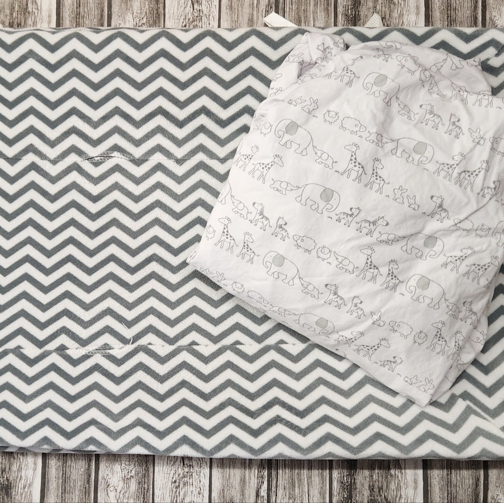 Circo gender neutral nursery set